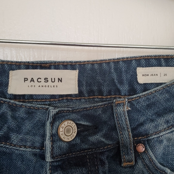 PacSun Mom Jean size 25 Distressed - Picture 3 of 5